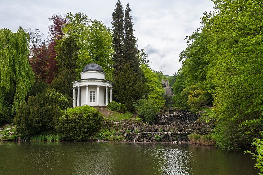 Pavilion and lake in the Bergpark Wilhelmshoehe, Kassel, Hesse, Germany, Europe