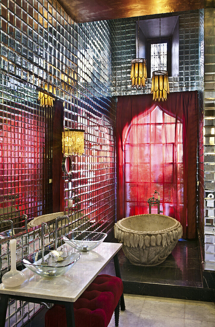 Badezimmer in Suite Marron, Riad Lotus Privilege, Marrakesch, Marokko