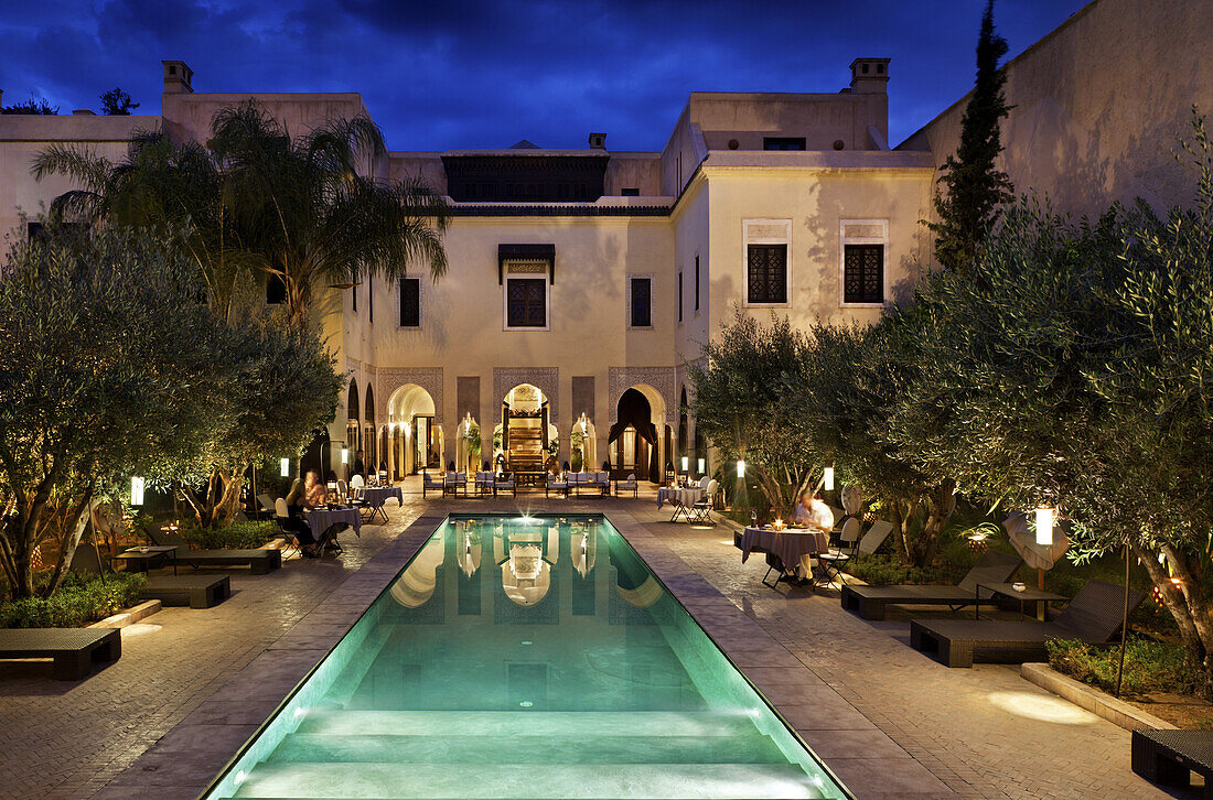 Pool bei Abendlicht, Villa des Orangers, Marrakesch, Marokko