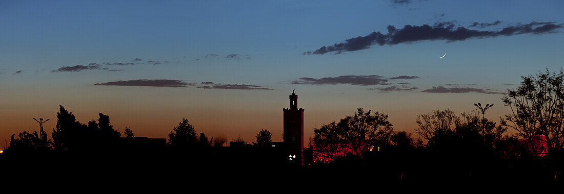 Moschee im Abendlicht, Jardins Bab el Khemis, Marrakesch, Marokko