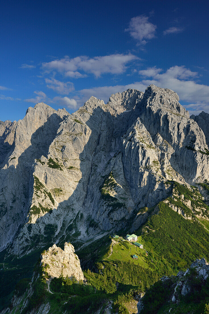 View from mount Stripsenkopf to Wilder Kaiser, Zahmer Kaiser, Kaiser mountain range, Tyrol, Austria