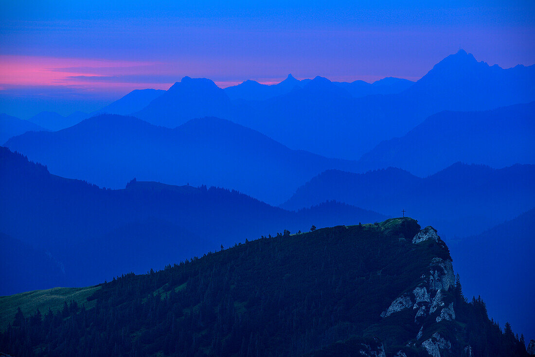 View from Benediktenwand to mountain scenery in dawn, Bavarian Prealps, Upper Bavaria, Bavaria, Germany