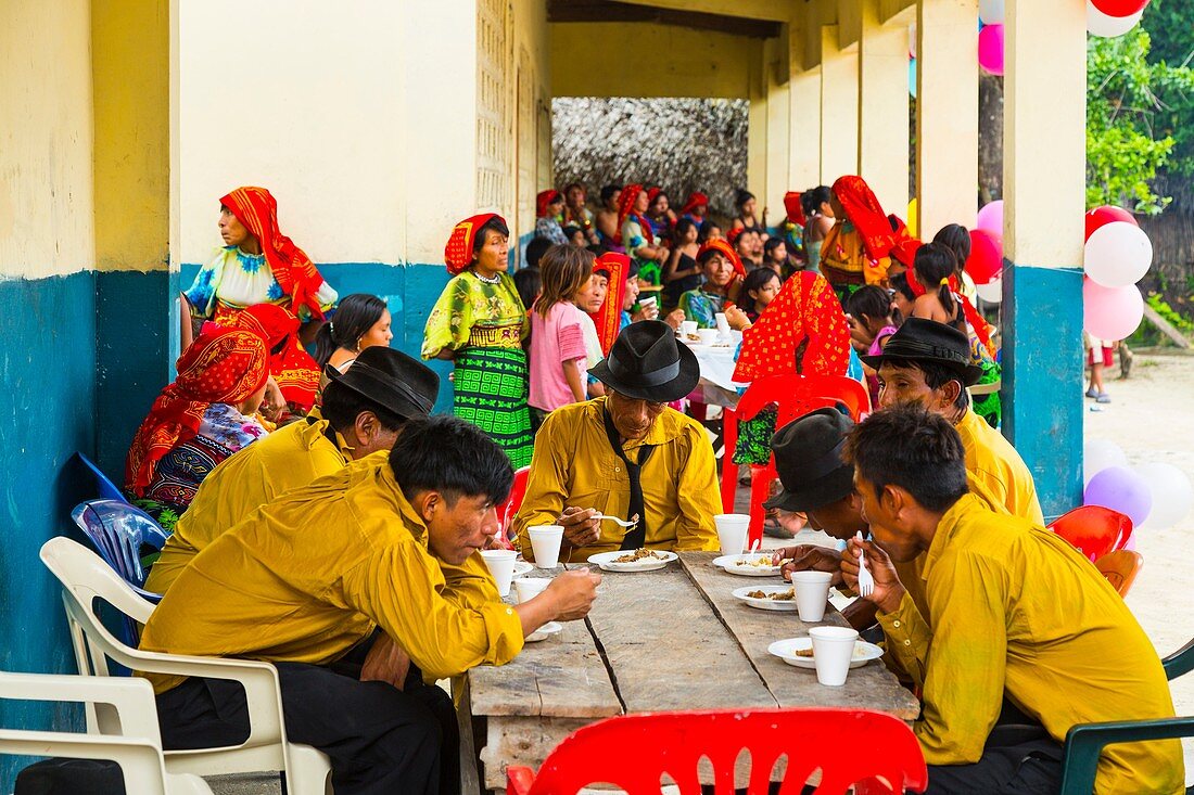Kuna ethnic group village, Puberty party San Blas archipelago, Kuna Yala Region, Panama, Central America, America