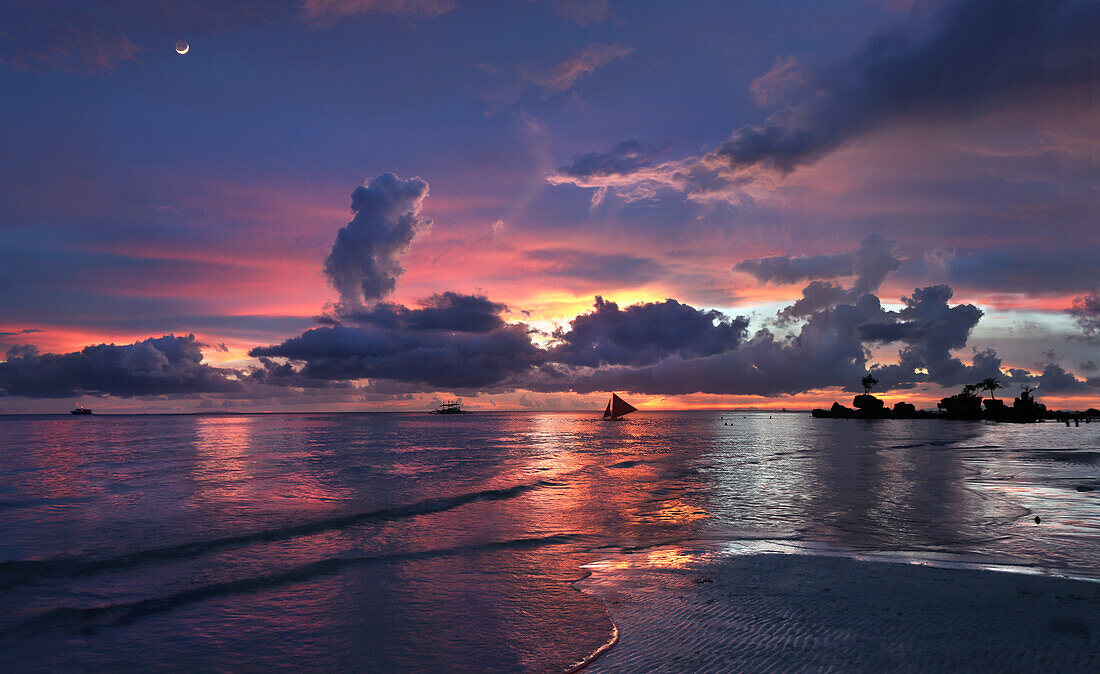 Sunset in Boracay, Boracay, Aklan, Philippines, Asia