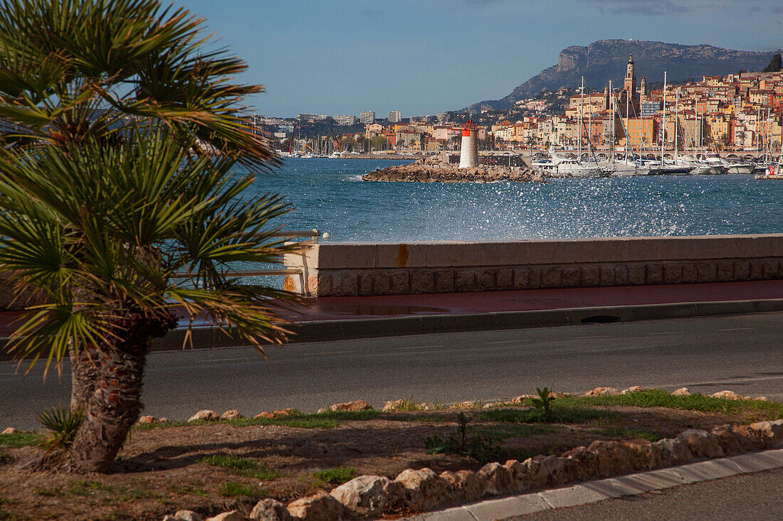 Promenade Reine Astrid, Entry Into France In Front Of The Old Town Of Menton, Alpes-Maritimes (06), France