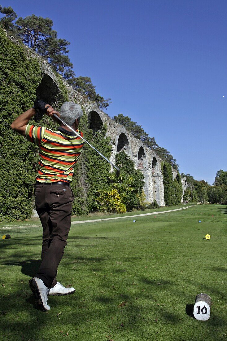 Golfer In Front Of The Aqueduct Of Maintenon, Eure-Et-Loir (28), France