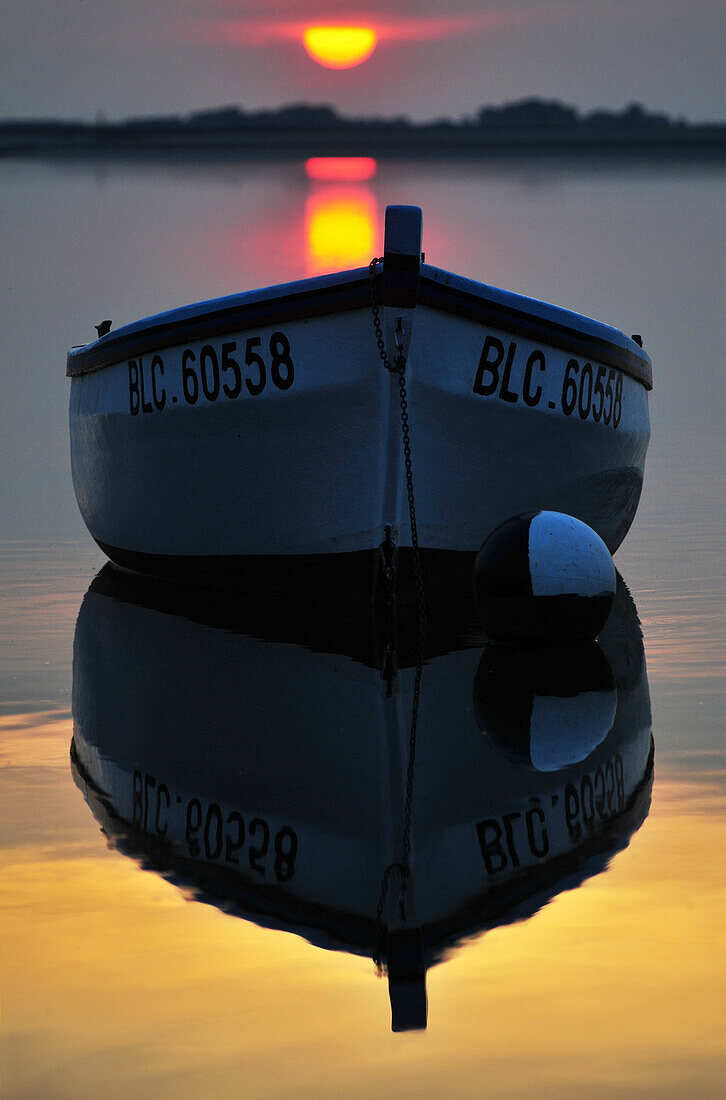 Boat Lying At Anchor In The Bay Of Somme, Saint-Valery-Sur-Somme, Somme (80), France