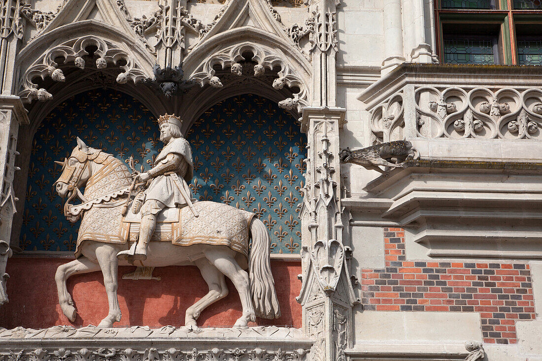 Equestrian Statue Of Louis Xii On The Facade Of The Royal Chateau, Place Du Chateau, Blois, Loir-Et-Cher (41), France