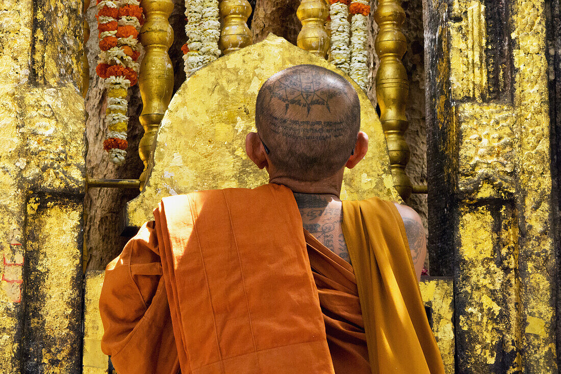 'India, Bihar, Thai Monk Prays At Mahabodhi Temple Where Buddha Attained Enlightenment Under Bodhi Tree; Bodhgaya'