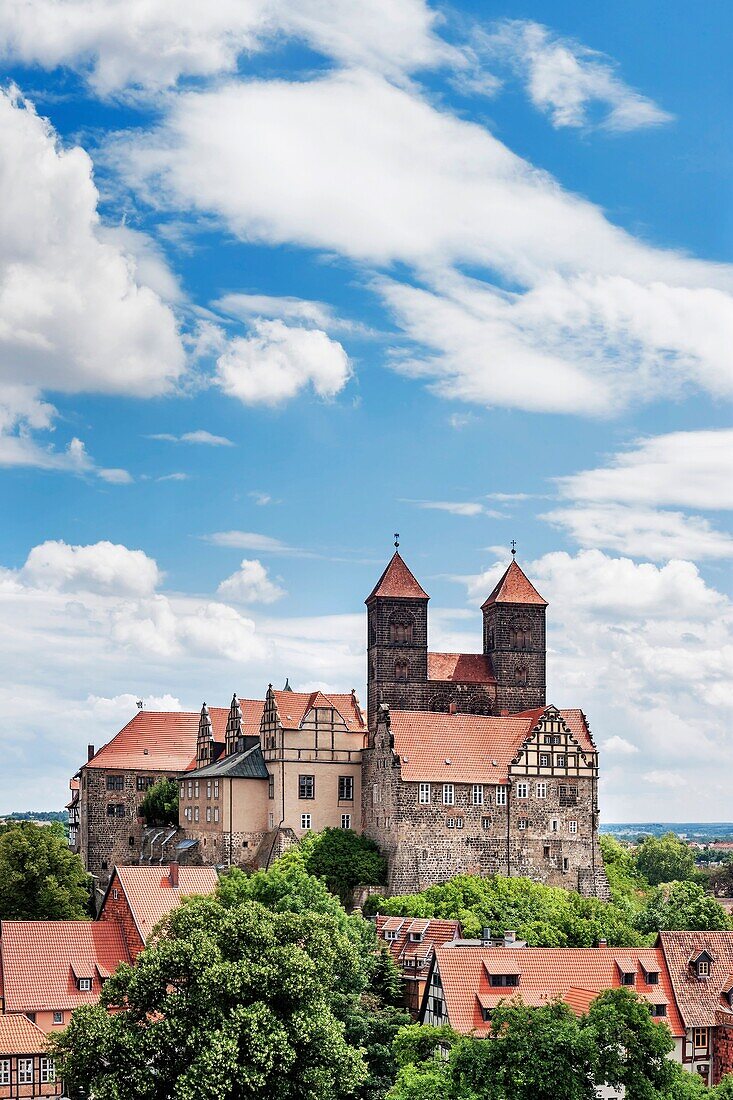 Castle and Collegiate Church of St Servatius on the Schlossberg, Quedlinburg, Saxony-Anhalt, Germany, Europe