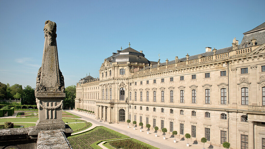 Royal gardens and Residenz, baroque era, Wuerzburg, Franconia, Bavaria, Germany, UNESCO
