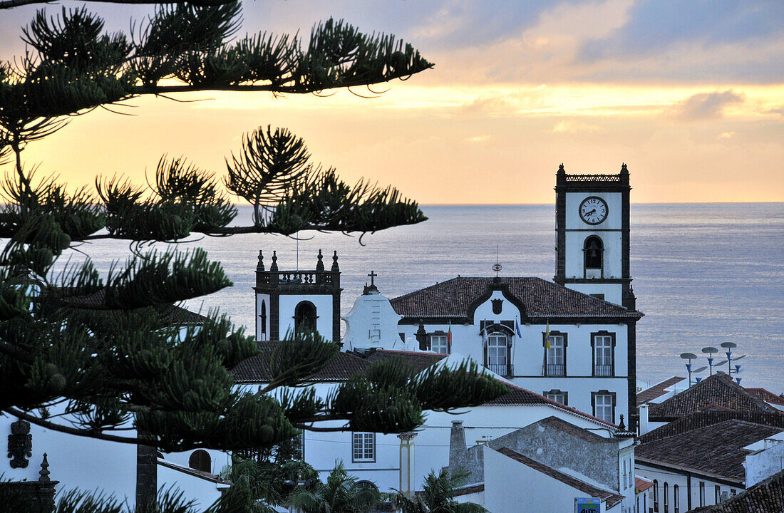 Blick auf Vila Franca do Campo mit Ilheu da Vila, Südküste, Insel Sao Miguel, Azoren, Portugal