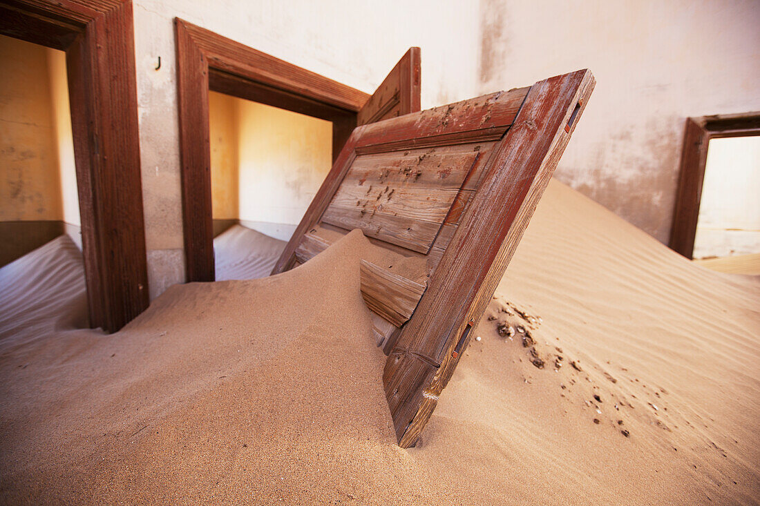 Lars, Froelich, nobody, Indoors, Day, Sunlight, Sand, Bizarre, Loneliness, Solitude, Time, Kolmanskop, Namibia, Abandoned, House, Door, Sand Dune, Doorway, Trapped, Stuck, Ruined, Ghost Town, Nobody, Inside, Interior, Interiors, Lone, Lonely, Namibian, Re