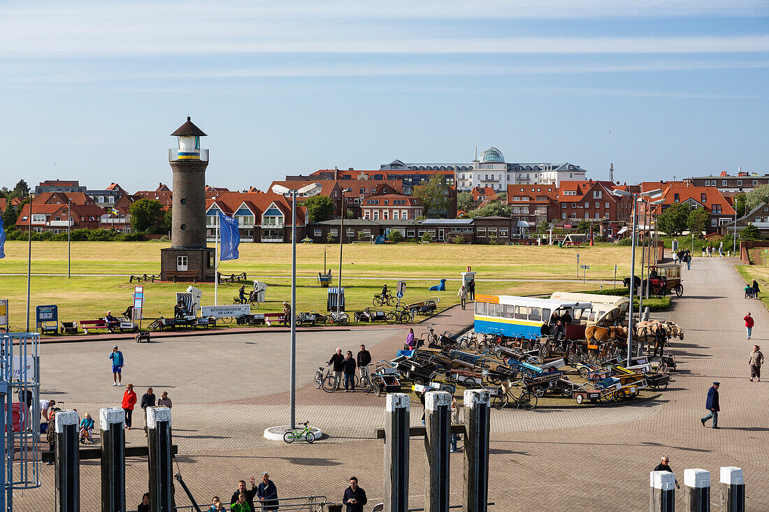 Lighthouse at the harbour, Juist Island, Nationalpark, North Sea, East Frisian Islands, East Frisia, Lower Saxony, Germany, Europe