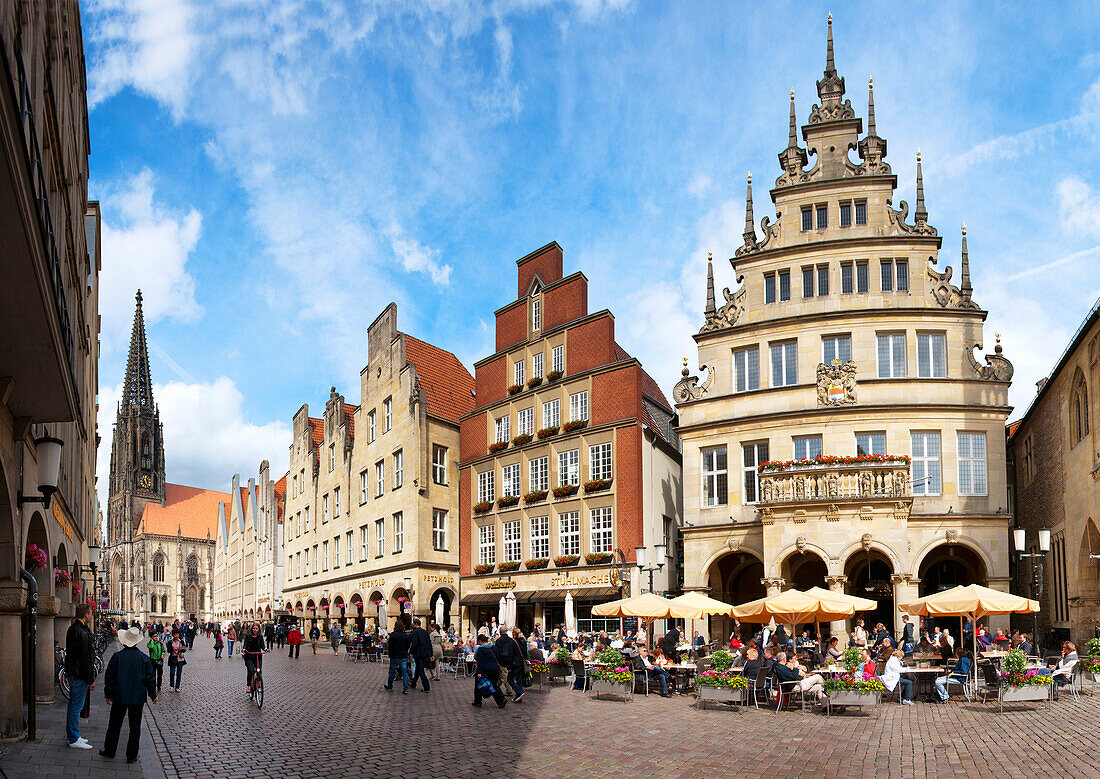 Market square with St Lambert's church, Prinzipalmarkt, Muenster, North Rhine-Westphalia, Germany