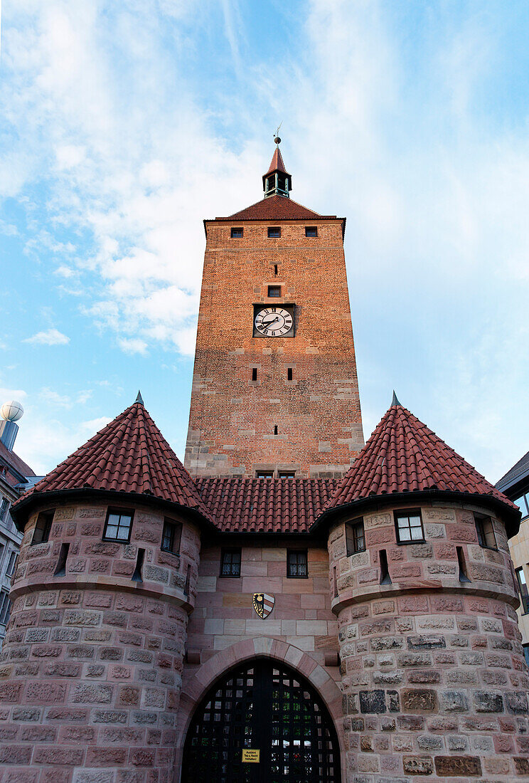 Weißer Turm, Ludwigsplatz, Nürnberg, Mittelfranken, Bayern, Deutschland