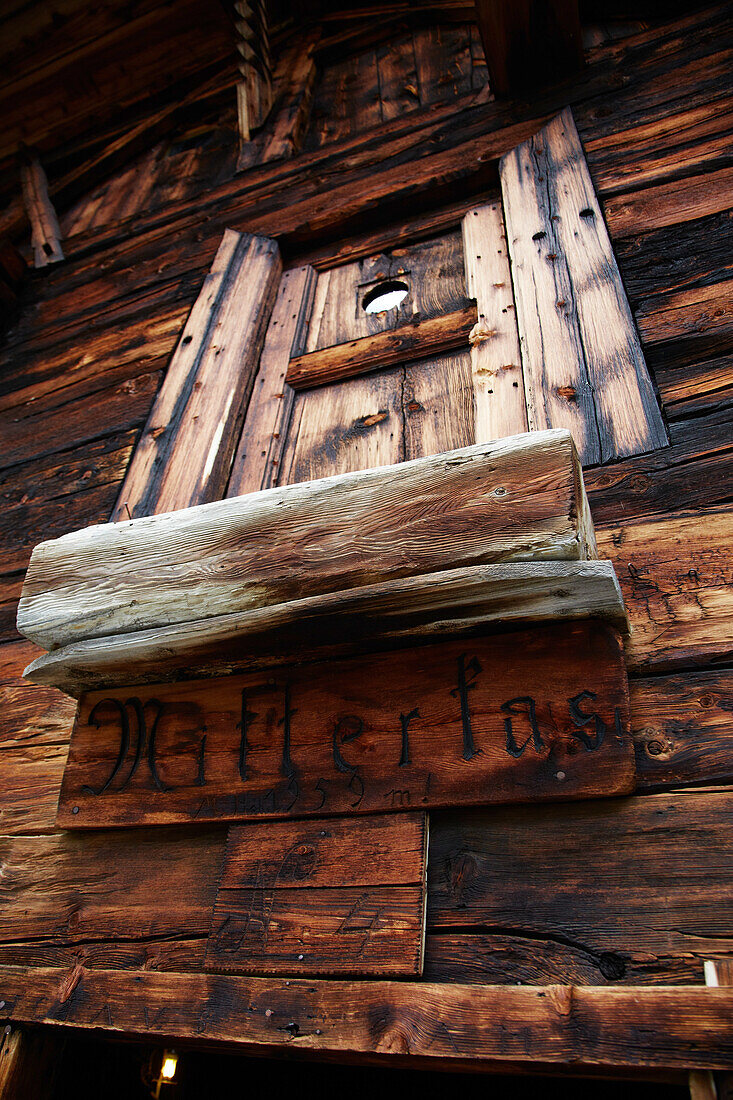 Wooden Alpine hut, valley Pfossental, Texelgruppe Nature Park, South Tyrol, Italy