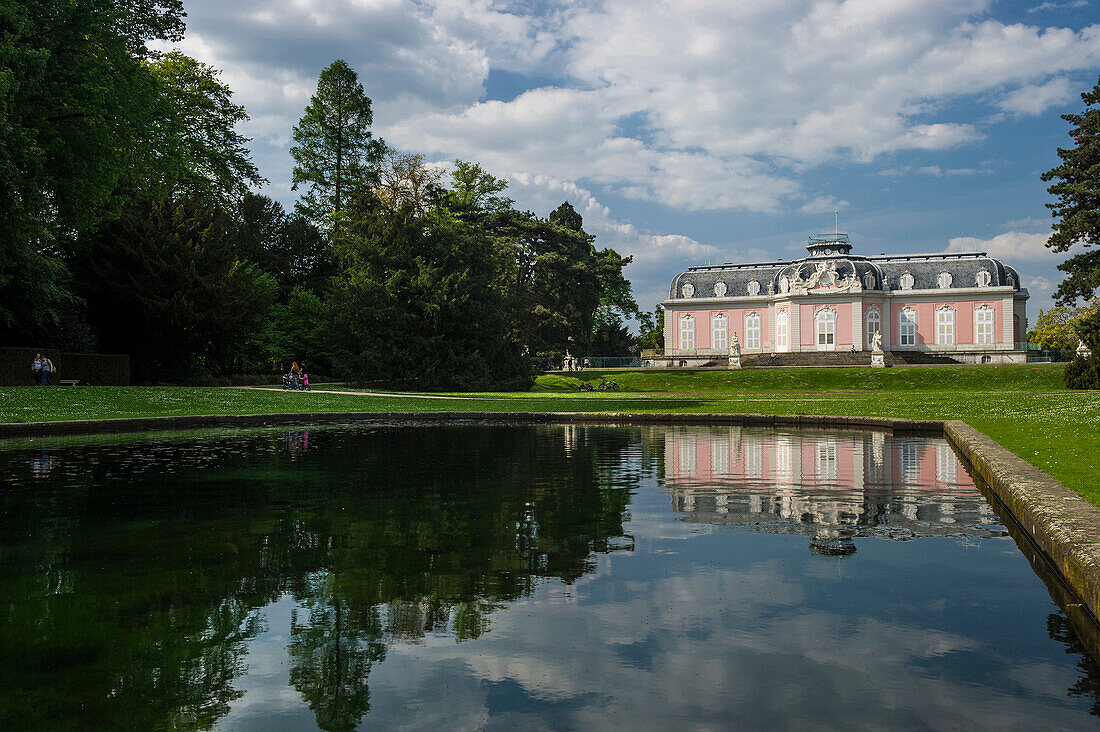 Schloss Benrath, Düsseldorf, Nordrhein-Westfalen, Deutschland