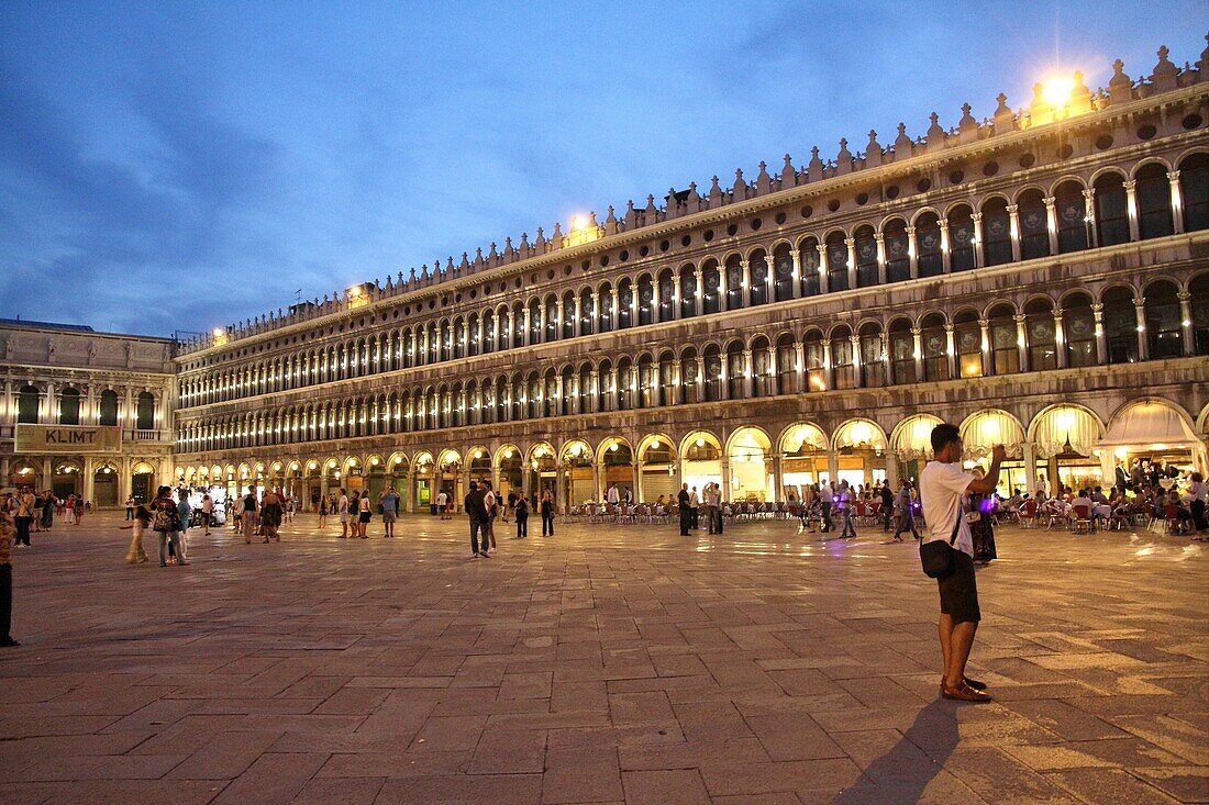 San Marcos square at dusk, Venice, Veneto, Venetia, Italy