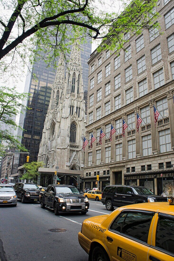 St. Patrick´s Cathedral near Rockefeller Center. New York City. New York. United States.