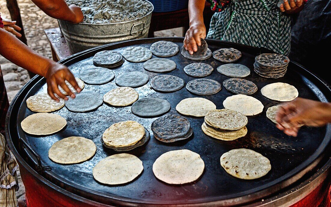 tortillas maiz in chichicastenango. guatemala