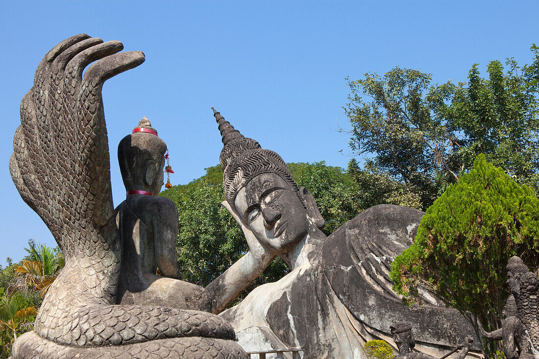 Buddhistische Figuren im Buddha Park Xieng Khuan in Vientiane, Hauptstadt von Laos, Asien