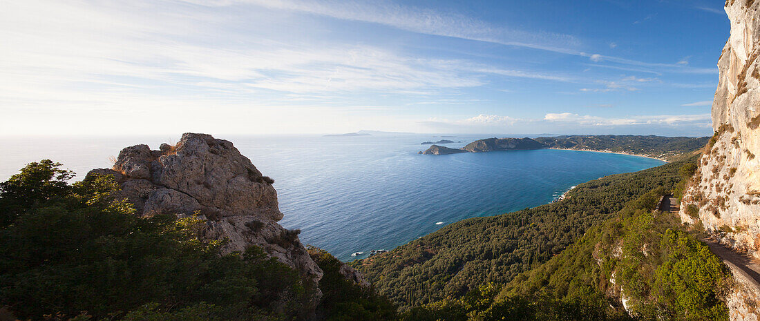 Panorama-Blick über die Bucht von Agios Georgios, Insel Korfu, Ionische Inseln, Griechenland