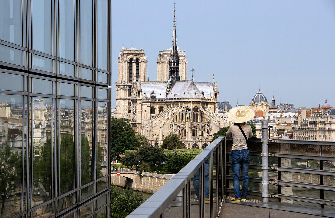 Institut du Monde Arabe, Blick auf Notre Dame, Paris, Frankreich, Europa