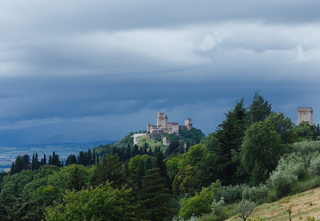 Rocca Maggiore fortress, Assisi, UNESCO World Heritage Site, St. Francis of Assisi, Via Francigena di San Francesco, St. Francis Way, Assisi, province of Perugia, Umbria, Italy, Europe