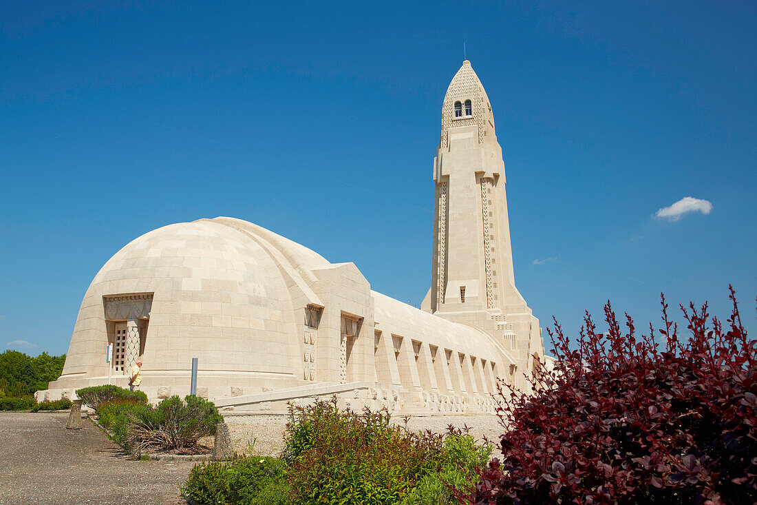 Ossuaire de Douaumont, near Verdun, Dept. Meuse, Region Lothringen, France, Europe