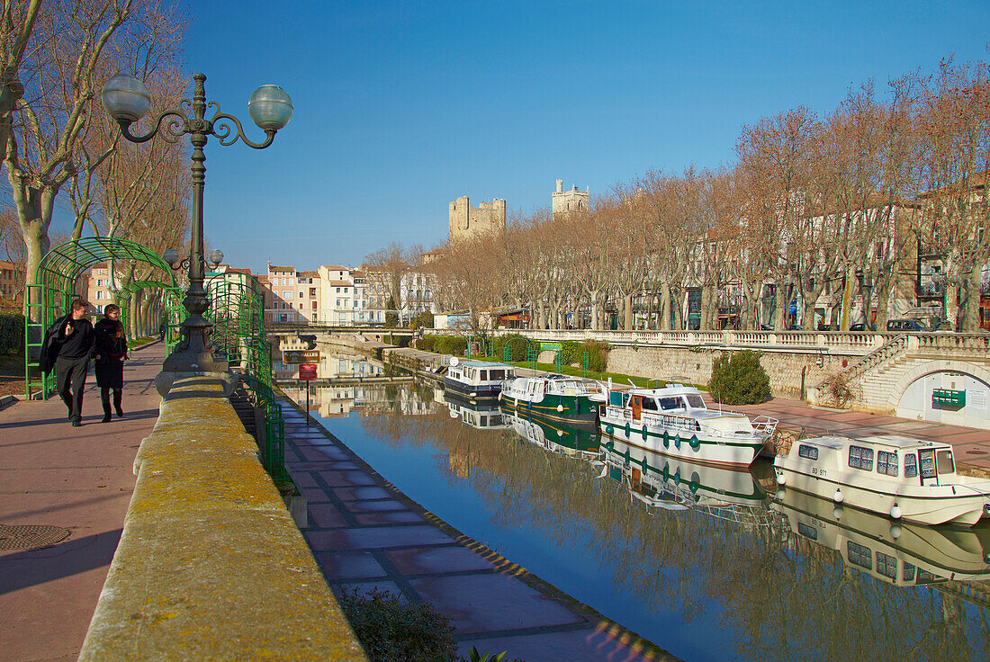 Kanal, Canal de la Robine mit Brücke, Pont des Marchands, Narbonne, Dept. Aude, Languedoc-Roussillon, Frankreich, Europa