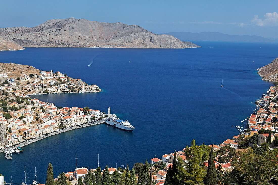 Hafen Gialos, Symi Stadt, Symi, Dodekanes, Südliche Ägäis, Griechenland