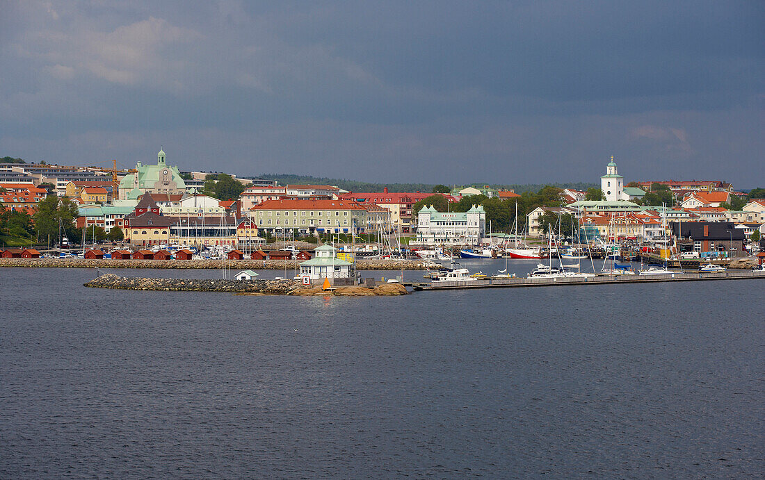 Blick von Fähre auf Strömstad, Provinz Bohuslaen, Westküste, Schweden, Europa