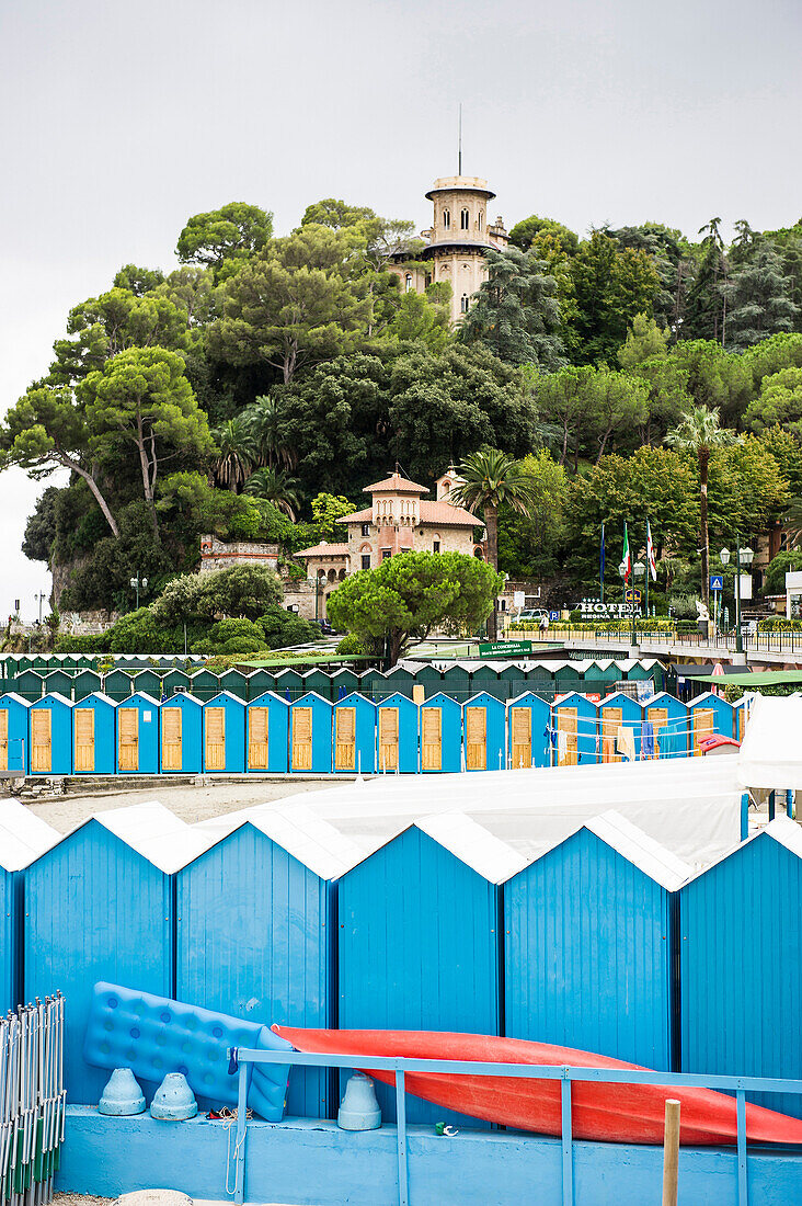 Strandhütten, Lido, Santa Margherita Ligure, Provinz Genua, Riviera di Levante, Ligurien, Italien