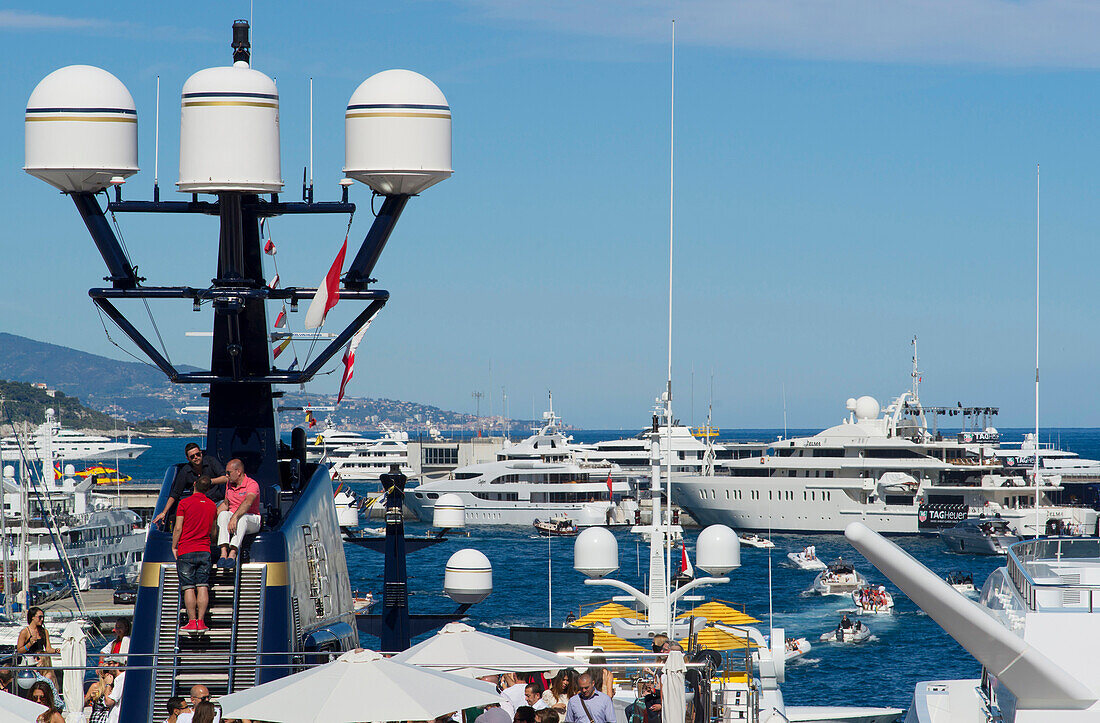 Yachts in the harbour, Port Hercule, Monaco, Monte Carlo, Cote d´Azur, France, Europe