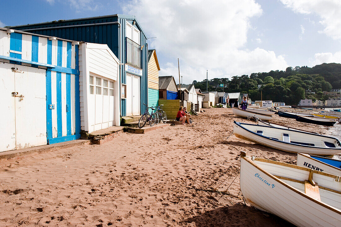 Boats and houses at riverbank, Shaldon, Teignmouth, Devon, South West England, England, Great Britain