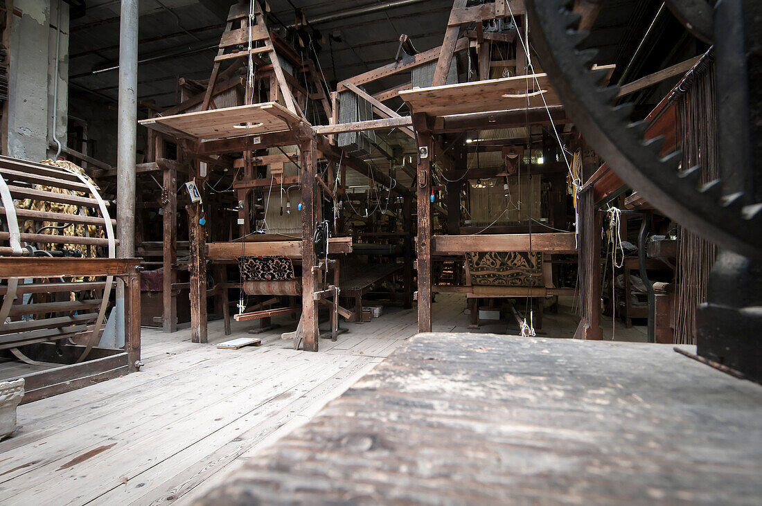 Looms, traditional brocade weaving, Venice, Veneto, Italy