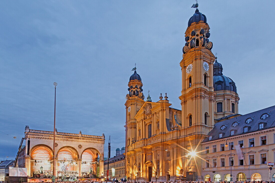 Klassik am Odeonsplatz, München, Oberbayern, Bayern, Deutschland