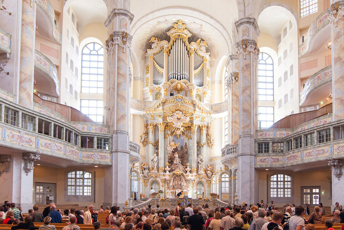 People visiting Frauenkirche, Dresden, Saxony, Germany