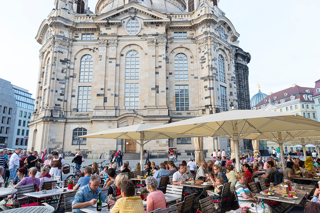 Café an der Frauenkirche, Dresden, Sachsen, Deutschland
