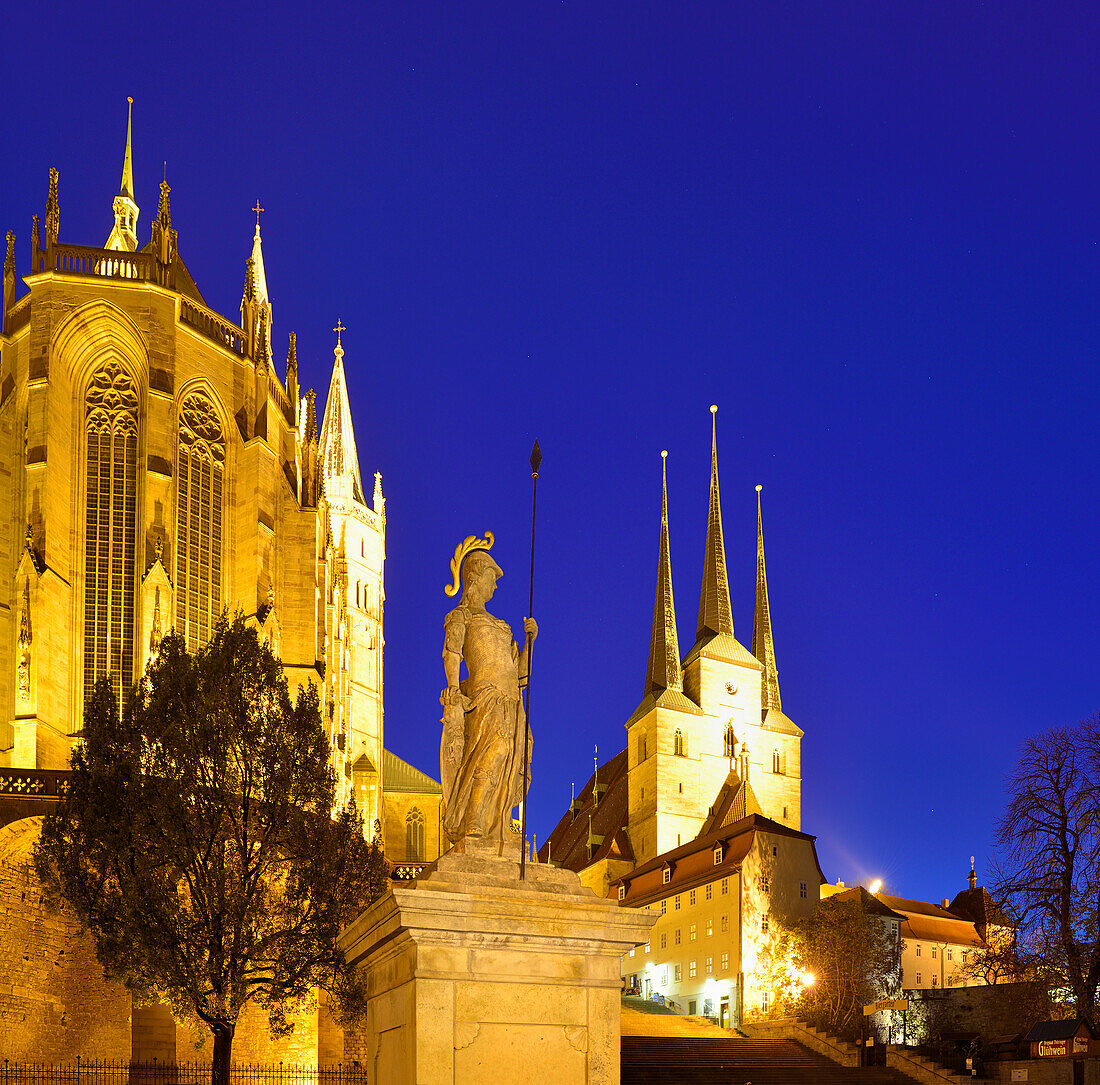 Beleuchteter Dom von Erfurt und Severikirche, Erfurt, Thüringen, Deutschland