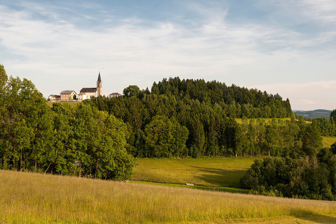 Landschaft mit Schwarzenberg, Mühlviertel, Böhmerwald, Niederösterreich, Österreich