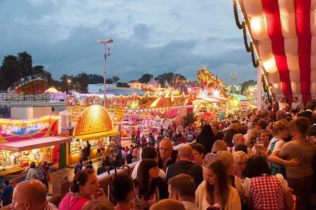 Gaeubodenvolksfest festival, Straubing, Danube, Bavarian Forest, Bavaria, Germany