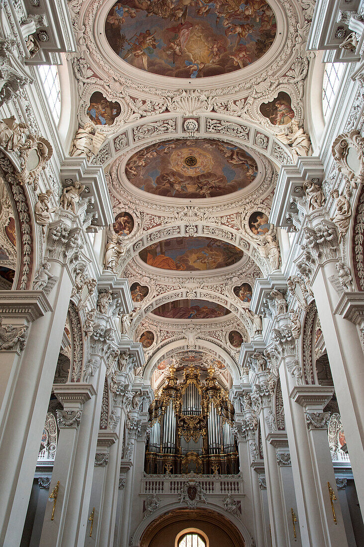 Innenansicht, Dom St. Stephan, Passau, Bayerischer Wald, Bayern, Deutschland