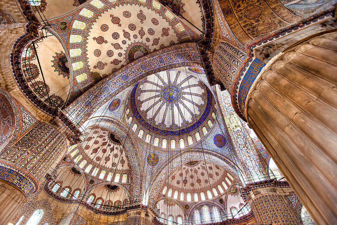 Deckengewölbe der Blauen Moschee, Sultan Ahmed Moschee, Istanbul, Türkei