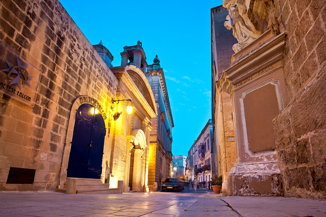 Small road in the evening light, Mdina, Malta