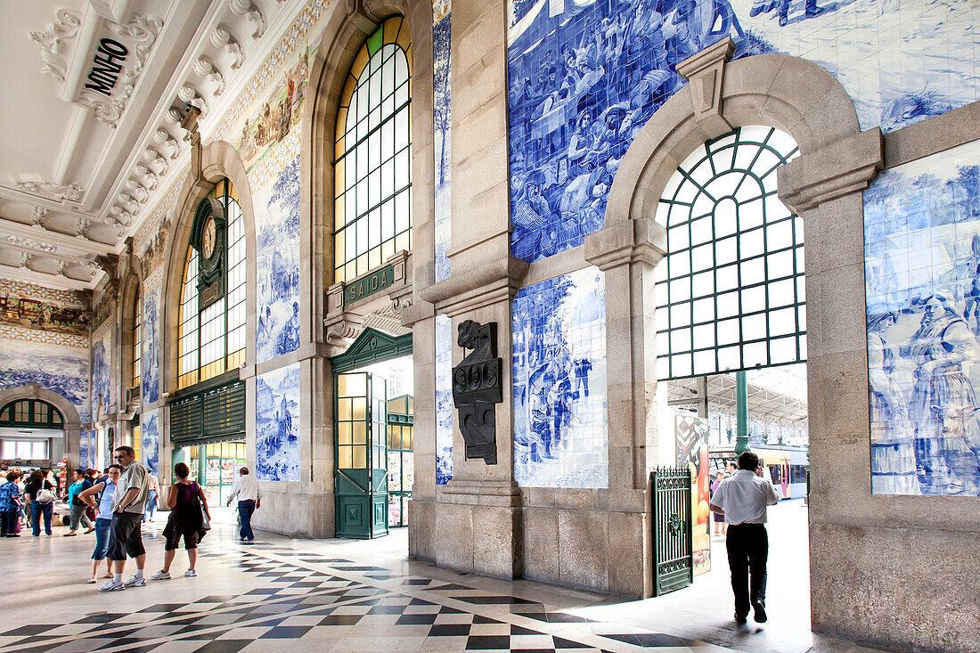 Interior of the railway station, Sao Bento, Porto, Portugal
