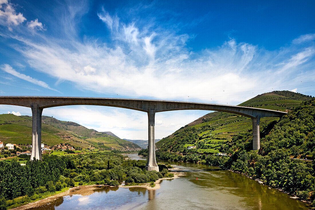 Bridge over the Duoro River, Northen Portugal, Portugal
