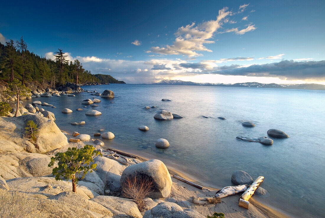 Beautiful late afternoon light on the east shore of Lake Tahoe near sunset, Nevada Lake Tahoe, Nevada, USA