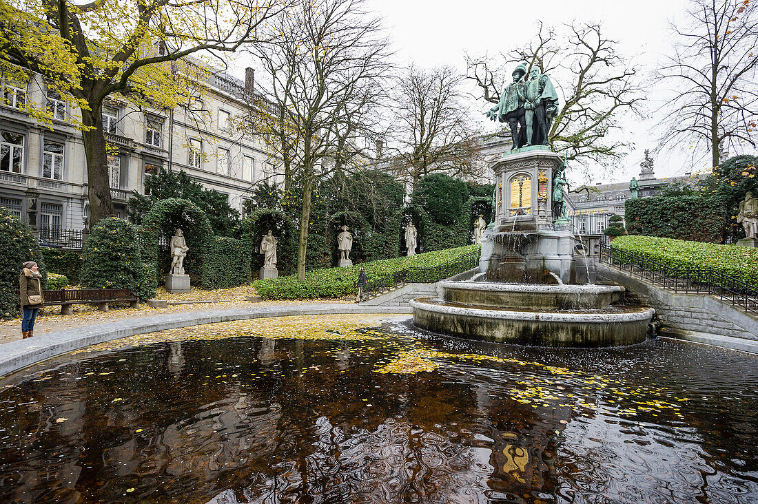 Fountain of Counts Edgmont and Horne, Place du Petit Sablon, Brussels, Belgium